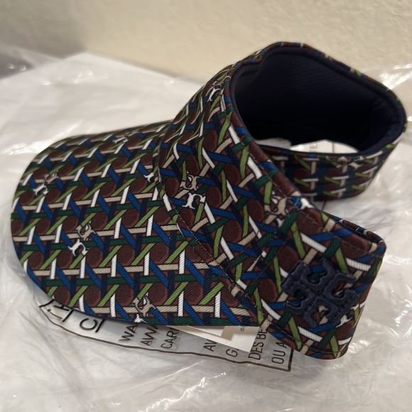 Tory Burch printed adjustable visor NWT Geo Print - Picture 3 of 6